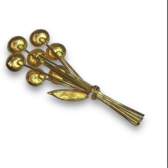 1950s  Mid Century Judy Lee Gold Tone BROOCH & Clip Earrings - Picture 9 of 12